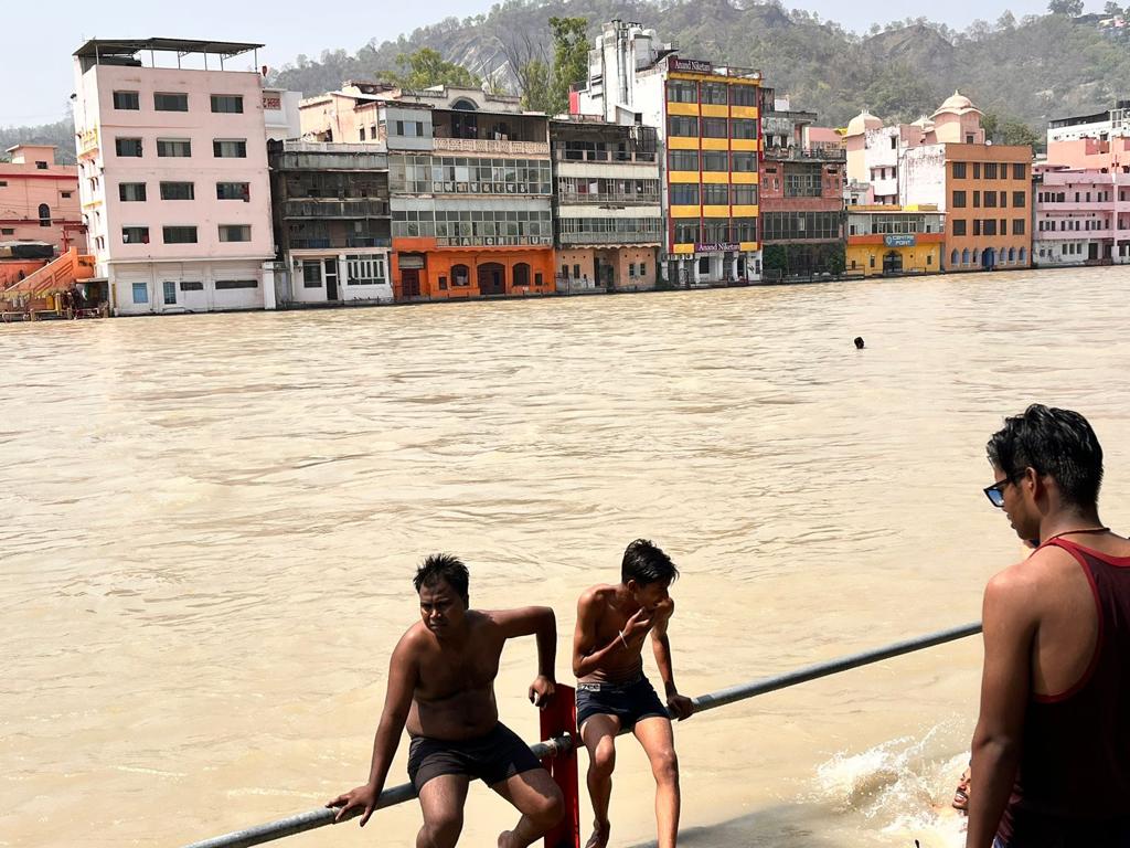 বিস্ময়পুর ভ্রমণ পত্রিকা